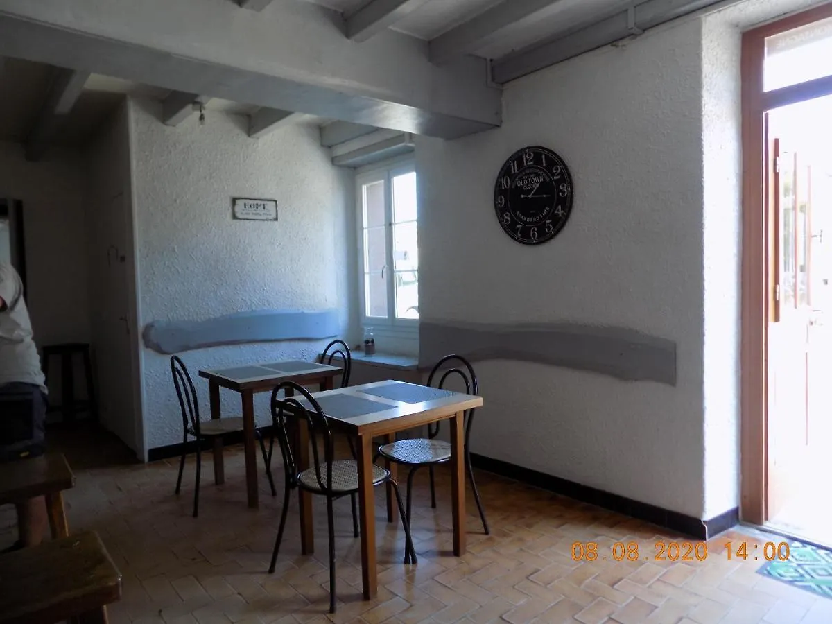 Villa Aux Roses à Vrolle Hébergement de vacances